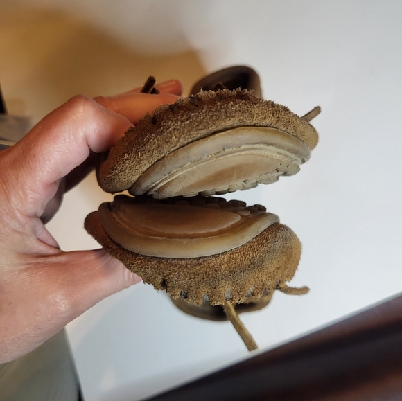 Minnetonka moccasins - Picture 6 of 7